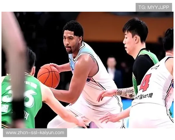 新疆广汇引援目标遭深圳截胡，管理层能力受球迷质疑