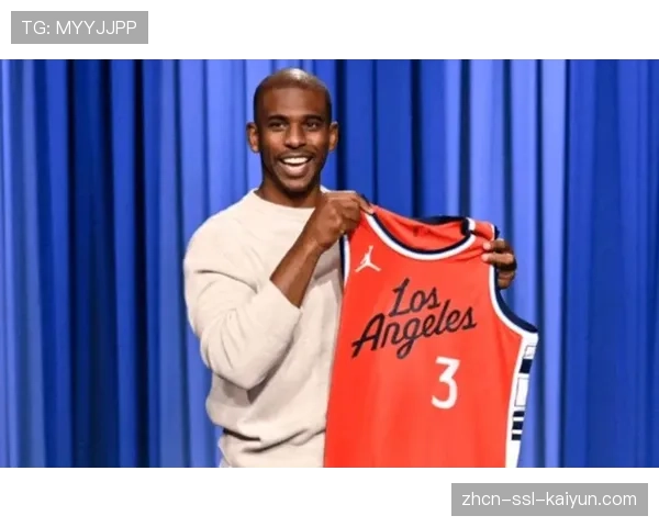 更衣室特写：克里斯-保罗在年轻雷霆队中扮演的导师角色