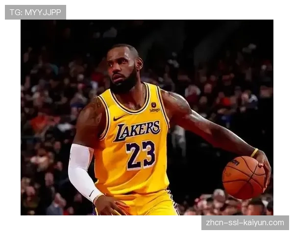 特写：勒布朗·詹姆斯生涯总得分突破45000分后的更衣室发言